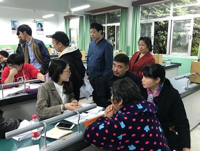 家校共育新探索 前进街道众安前进初中召开“联诊式”家长会